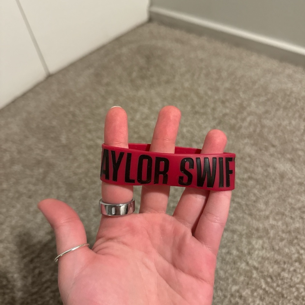 Taylor Swift Red Bracelet 2012